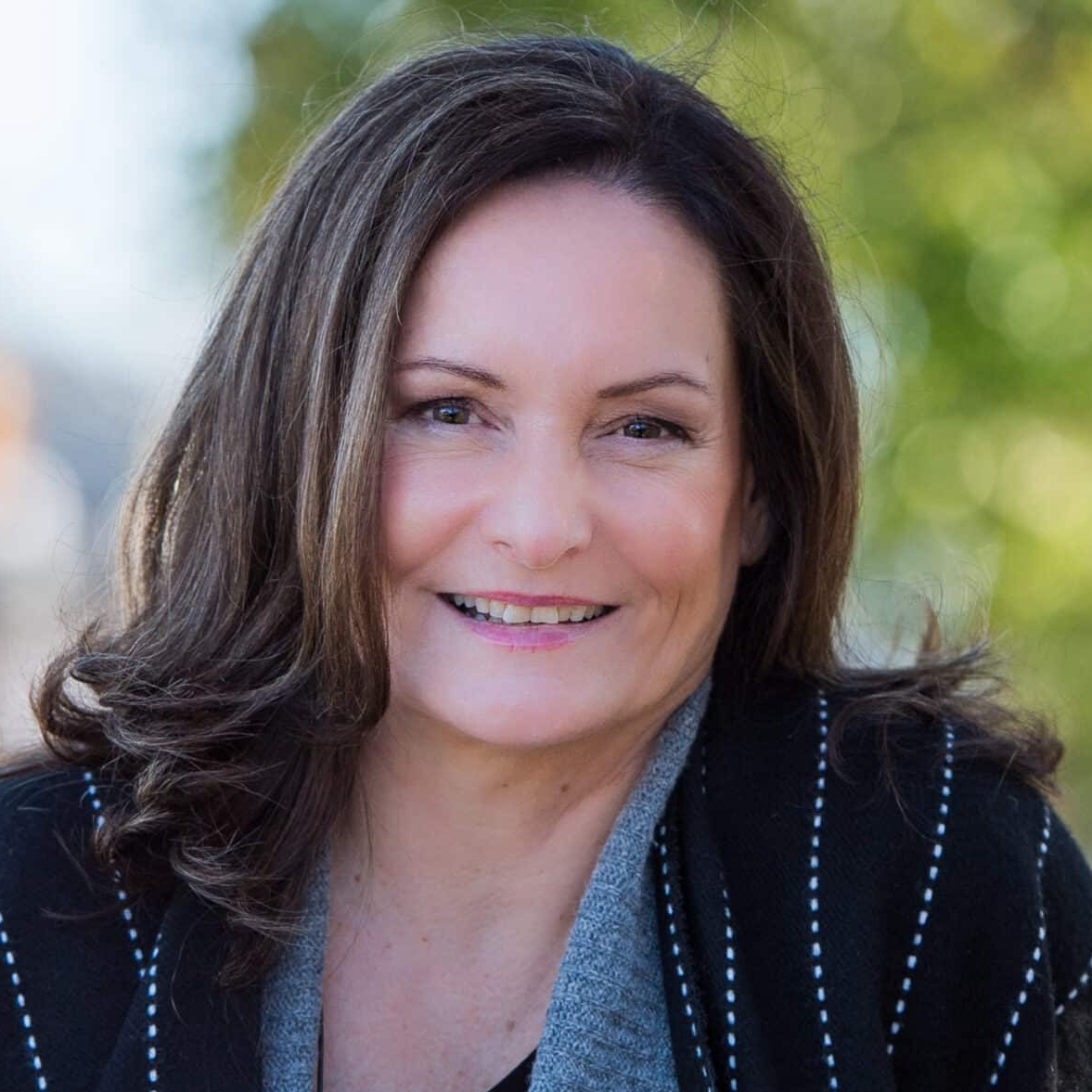 Shelli Warren