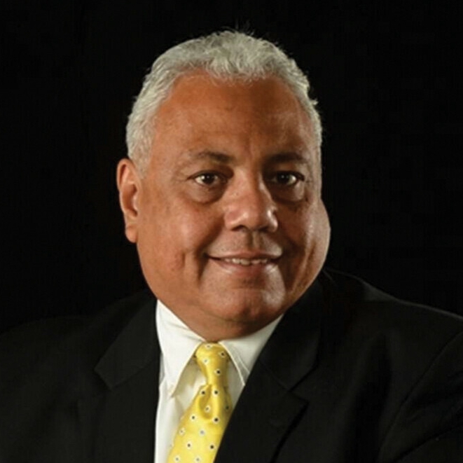 Oscar Velez
