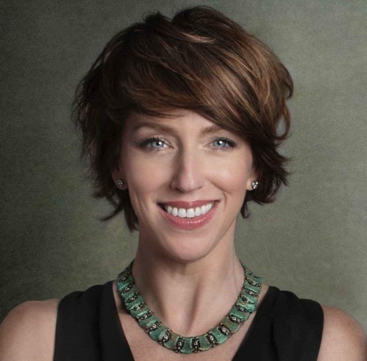 Elle Hill