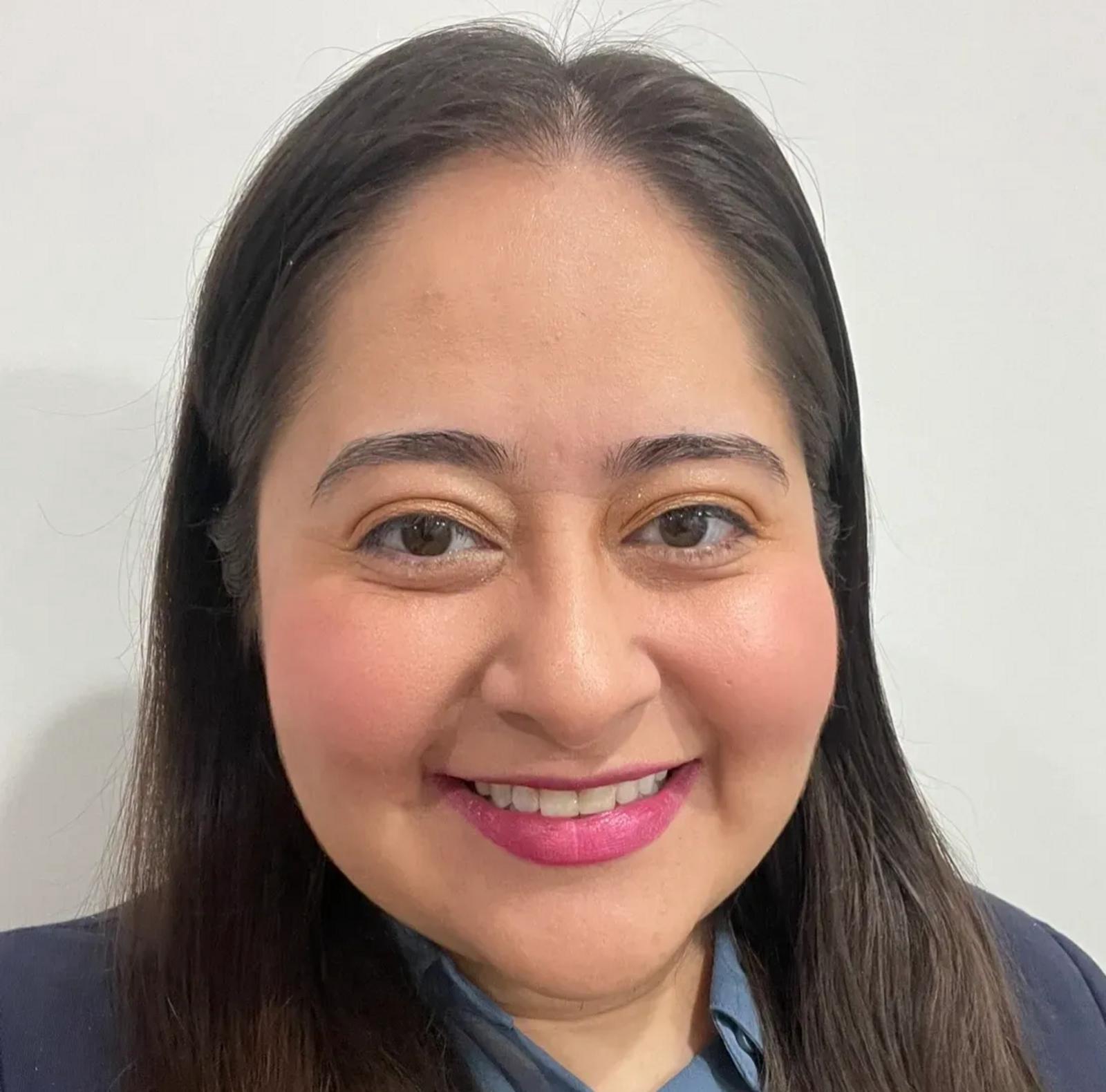 Laura M Pichardo