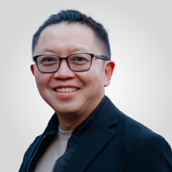 Dux Raymond Sy
